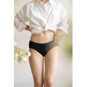 MeracusComfort - majtki menstruacyjne - kobieta w pelni - menstruacja